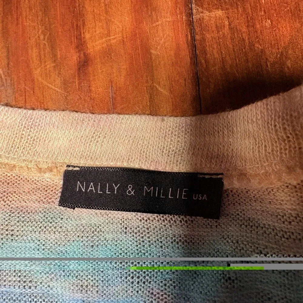 Nally & Millie Abstract Stripe Sweater V-Neck Blue Yellow Beach Asymmetric Hem M